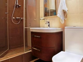 Maximize Bathroom Space | Tujunga Maximize Bathroom Space | Tujunga